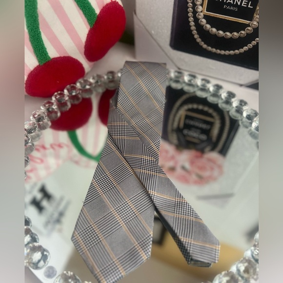 Lauren Ralph Lauren 100% Silk Glen Plaid Tie Green Red Tan Handmade 3"x56" - Picture 1 of 7